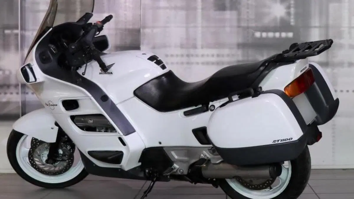 Honda ST 1100 Pan European (1991 - 02)  (2)