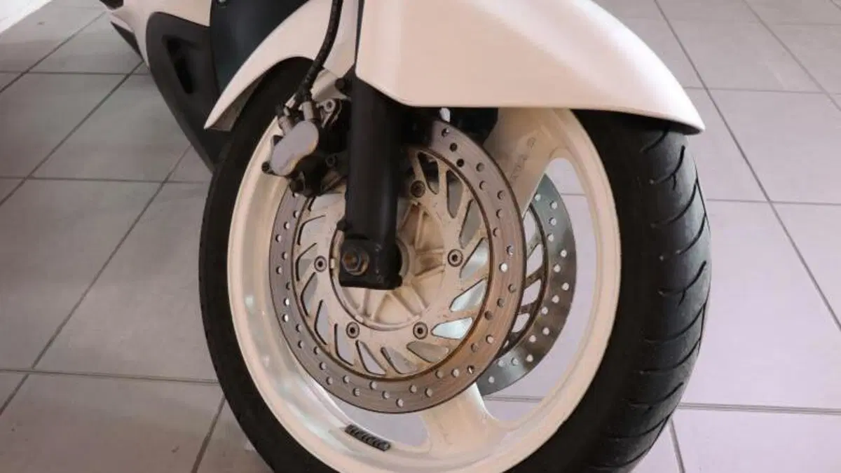 Honda ST 1100 Pan European (1991 - 02)  (5)