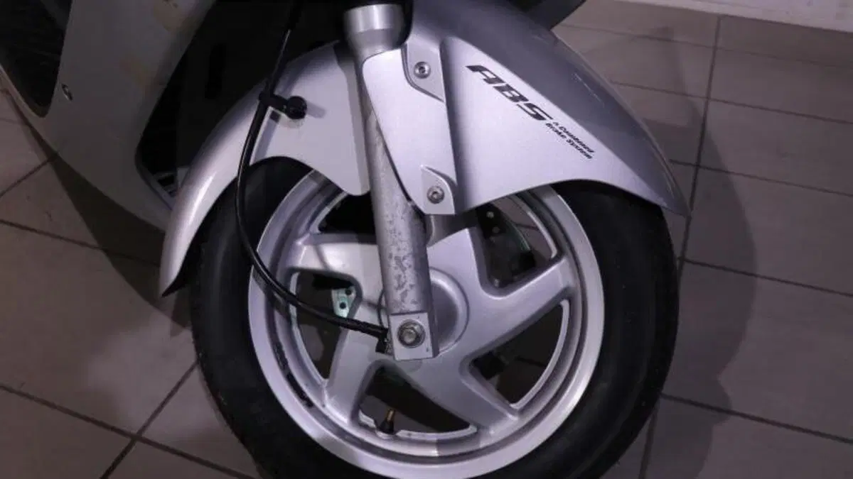 Honda Jazz 250 (2001 - 06)  (4)