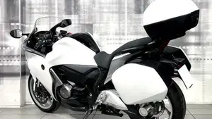 Honda VFR 1200 F ABS (2009 - 16)  (2)