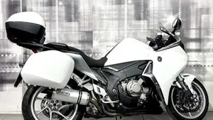 Honda VFR 1200 F ABS (2009 - 16)  (8)