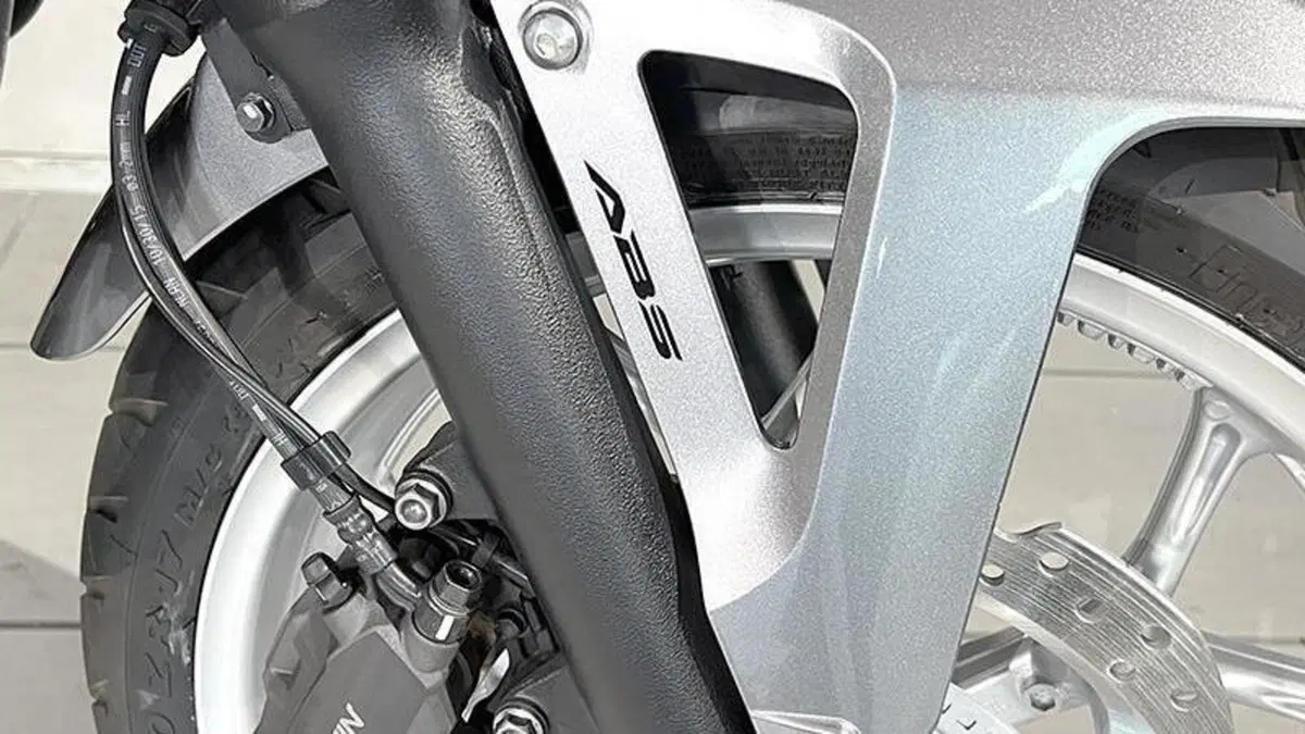 Honda NC 750 X ABS (2016 -17)  (4)