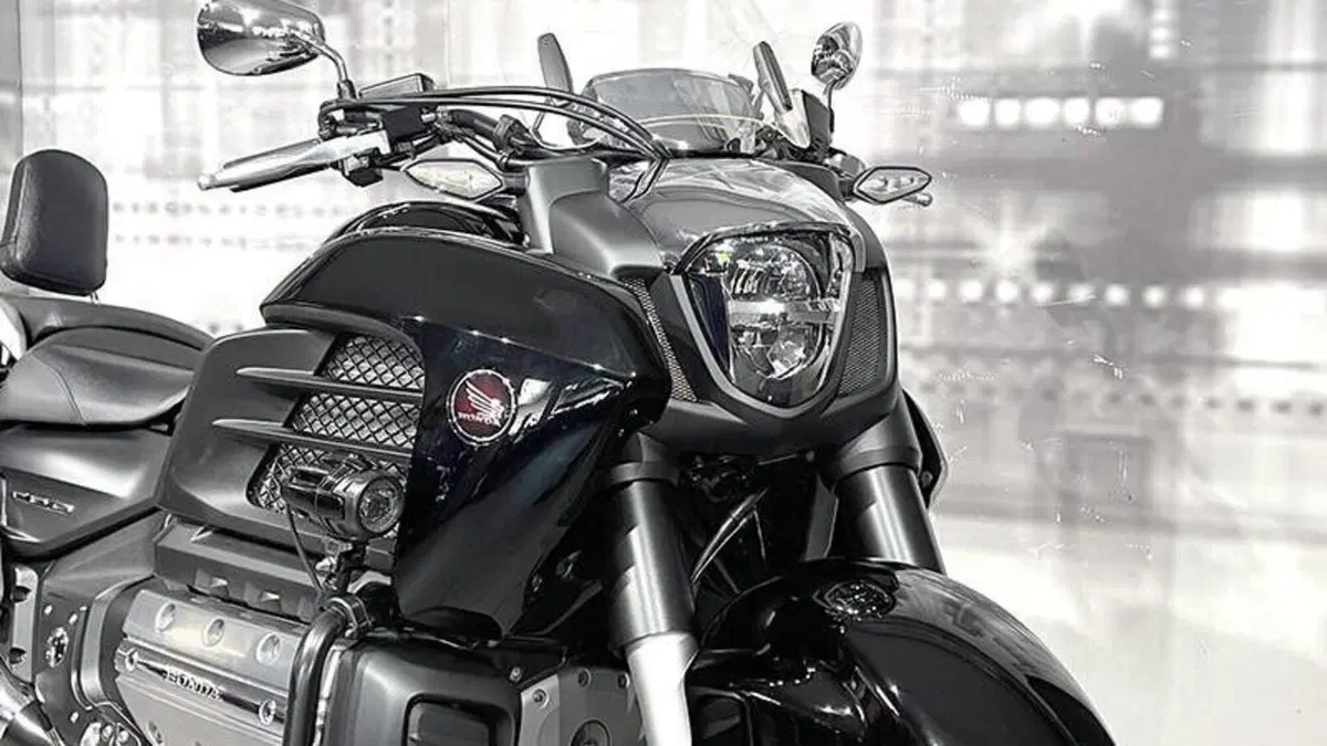 Honda GL 1800 F6C ABS (2014 - 16)  (8)
