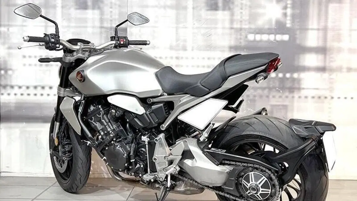 Honda CB 1000 R (2021 - 25)  (2)