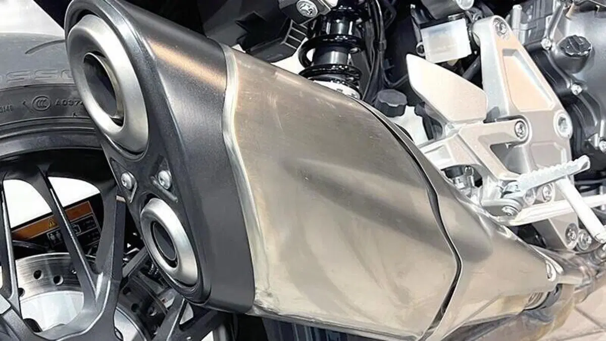 Honda CB 1000 R (2021 - 25)  (3)