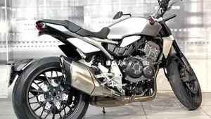 Honda CB 1000 R (2021 - 25)  (8)