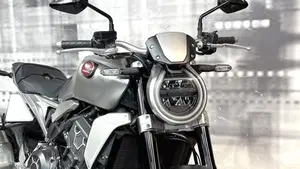 Honda CB 1000 R (2021 - 25)  (9)