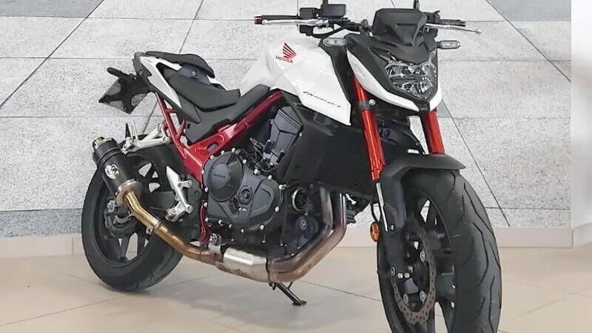 Honda CB 750 Hornet (2025) 