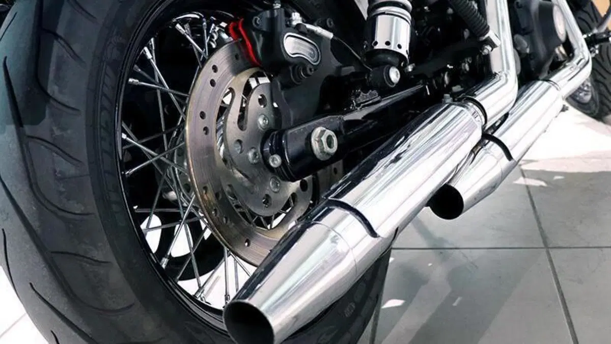 Harley-Davidson 1584 Street Bob (2007) - FXDB  (3)