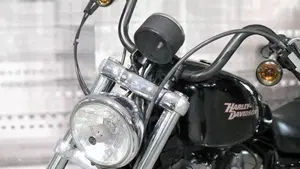 Harley-Davidson 883 (2006 - 07) - XL  (8)