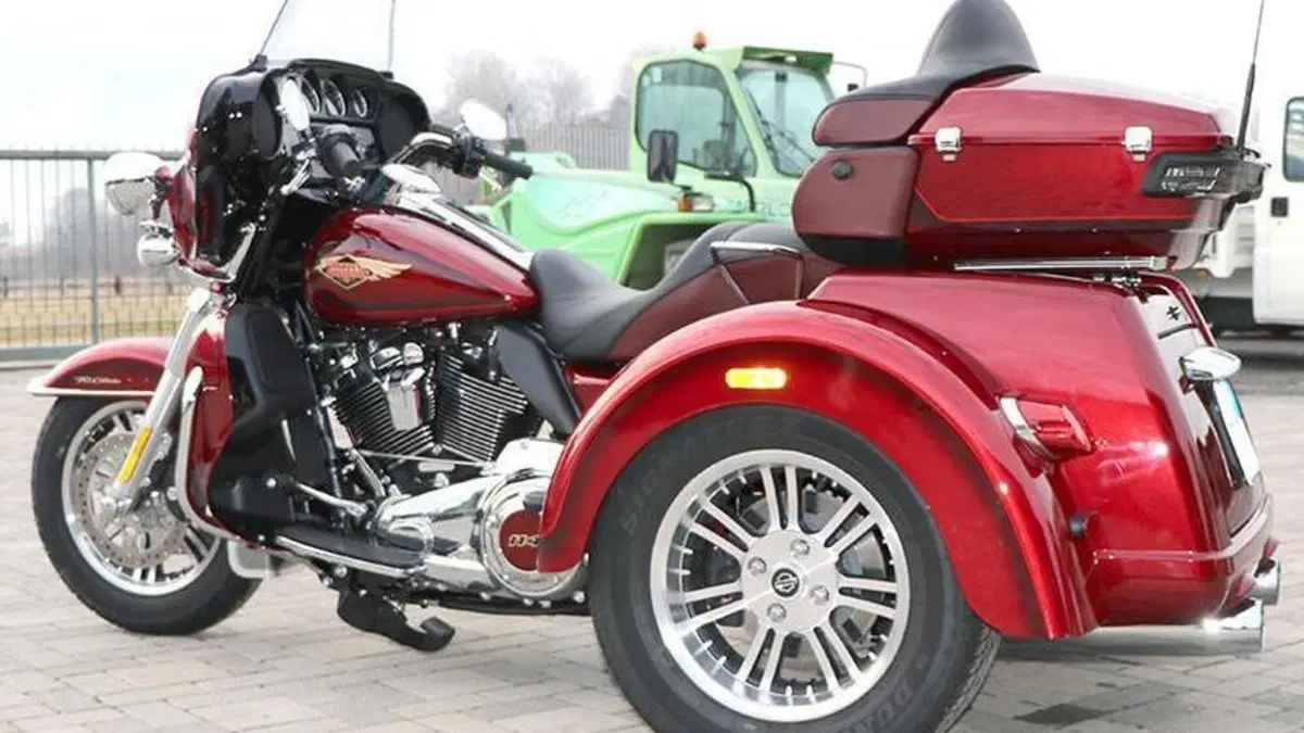 Harley-Davidson Tri Glide Ultra (2021 - 26)  (2)
