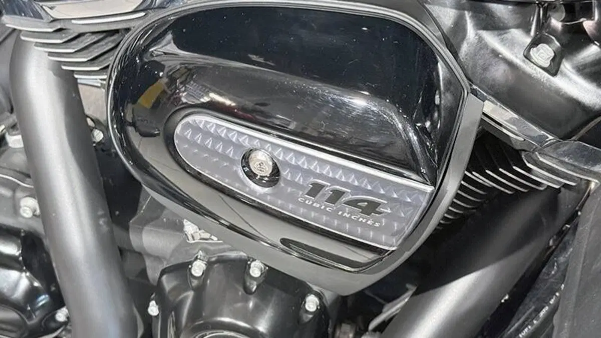 Harley-Davidson 114 Street Glide Special (2019 - 20) - FLHXS  (3)