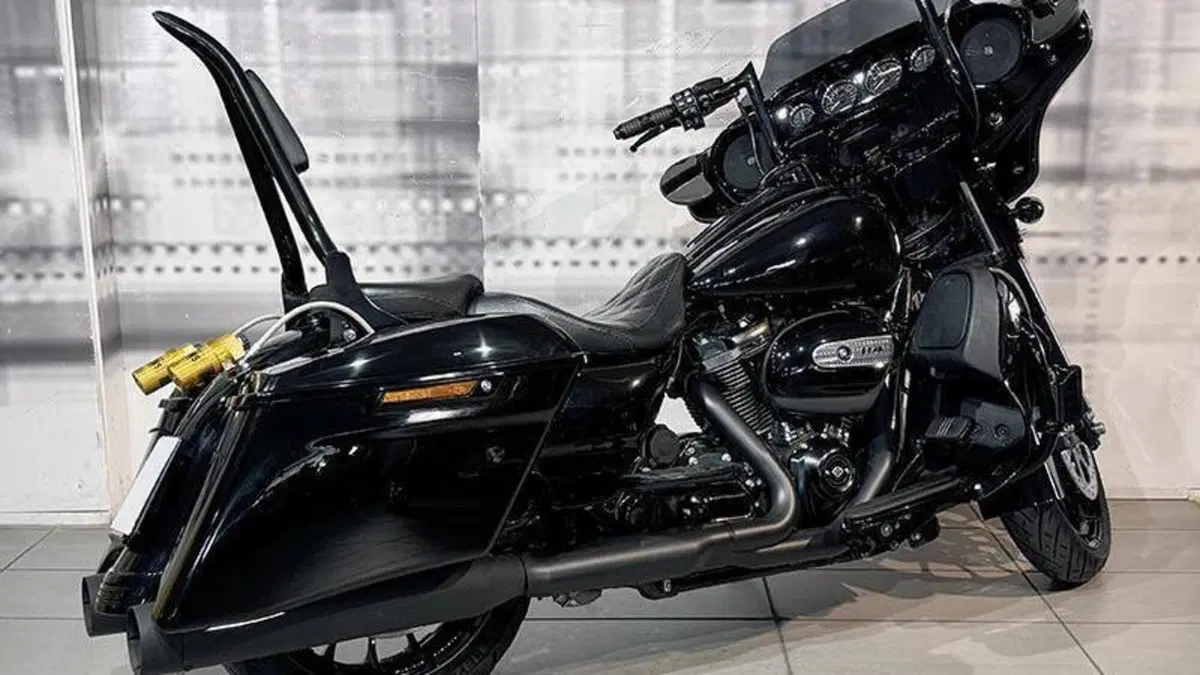 Harley-Davidson 114 Street Glide Special (2019 - 20) - FLHXS  (8)