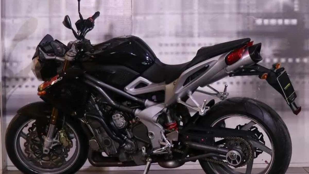 Benelli TNT 1130 (2004 - 08)  (2)