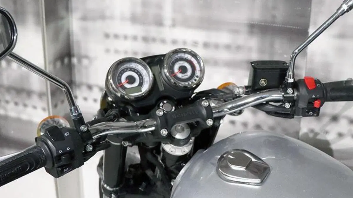 Benelli Imperiale 400 (2019 - 20)  (6)