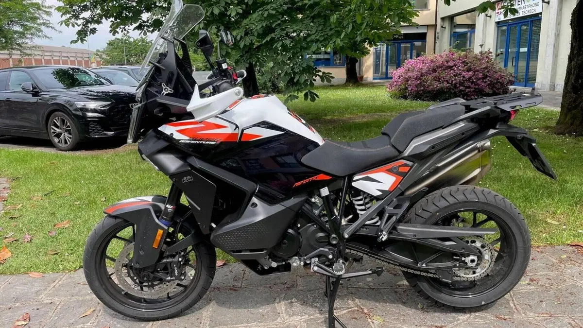 KTM 1390 Super Adventure S EVO (2026) 