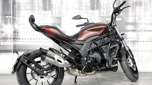 Benelli 502 C (2021 - 25)  (7)