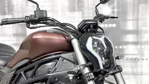 Benelli 502 C (2021 - 25)  (8)