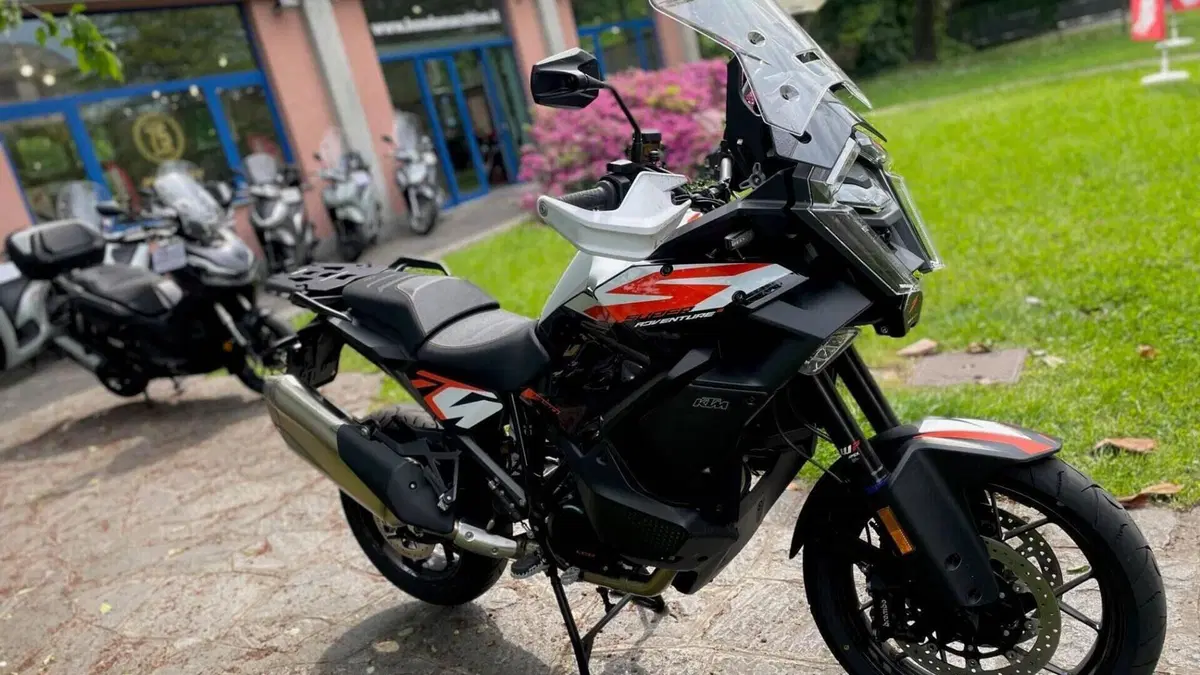 KTM 1390 Super Adventure S EVO (2026)  (4)