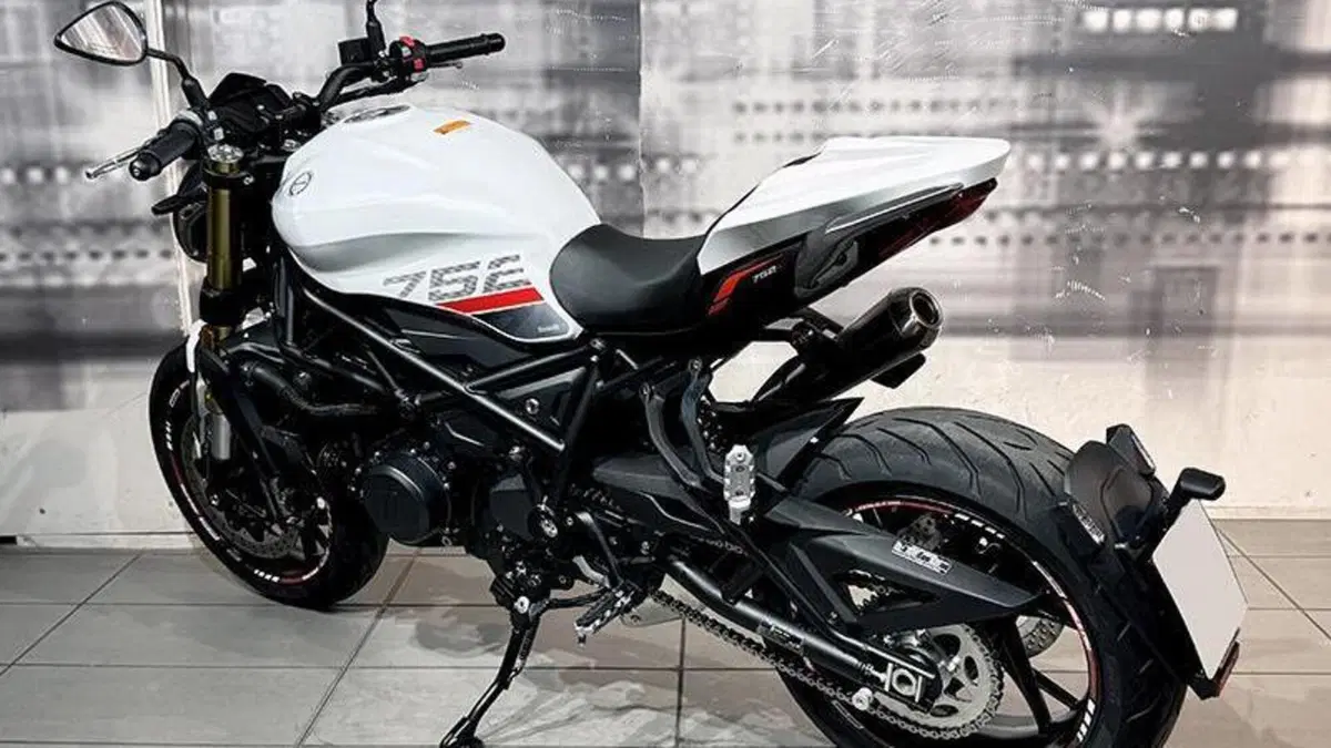 Benelli 752 S (2022 - 25)  (2)
