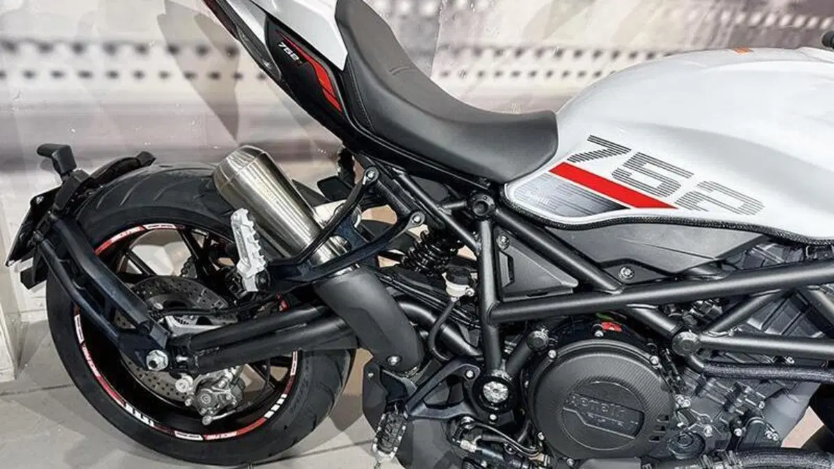 Benelli 752 S (2022 - 25)  (4)