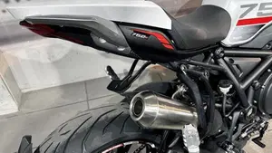 Benelli 752 S (2022 - 25)  (6)