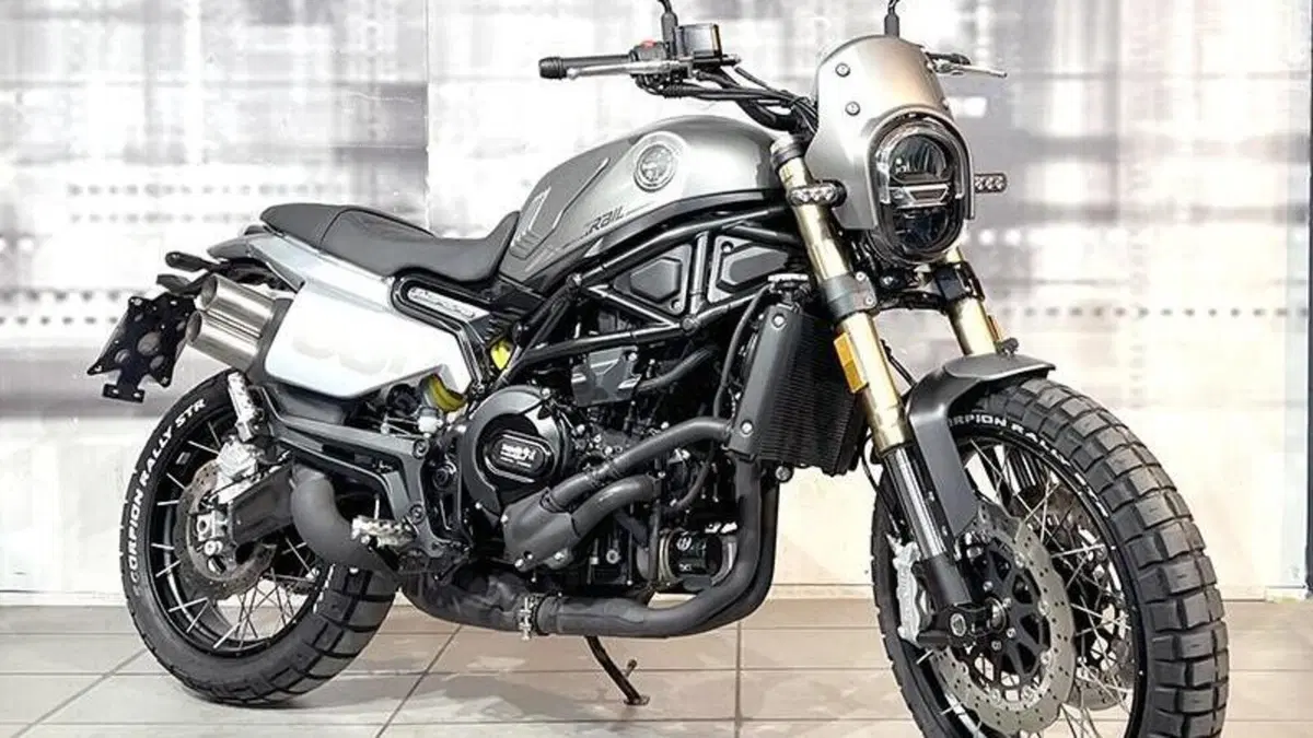 Benelli Leoncino 800 (2022 - 26) 