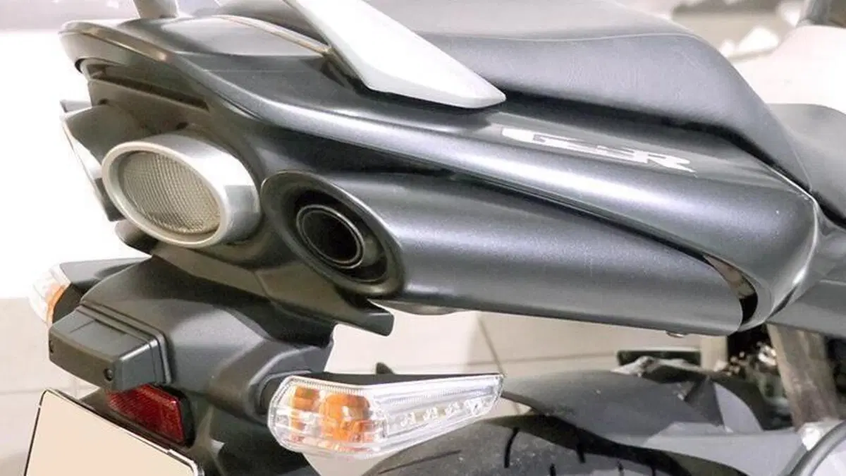 Suzuki GSR 600 (2006 - 11)  (2)