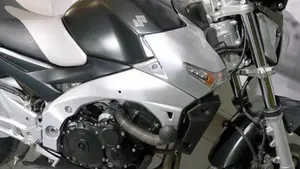 Suzuki GSR 600 (2006 - 11)  (5)