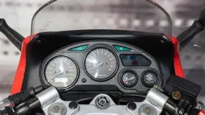 Suzuki GSX 600 F (1998- 05)  (6)