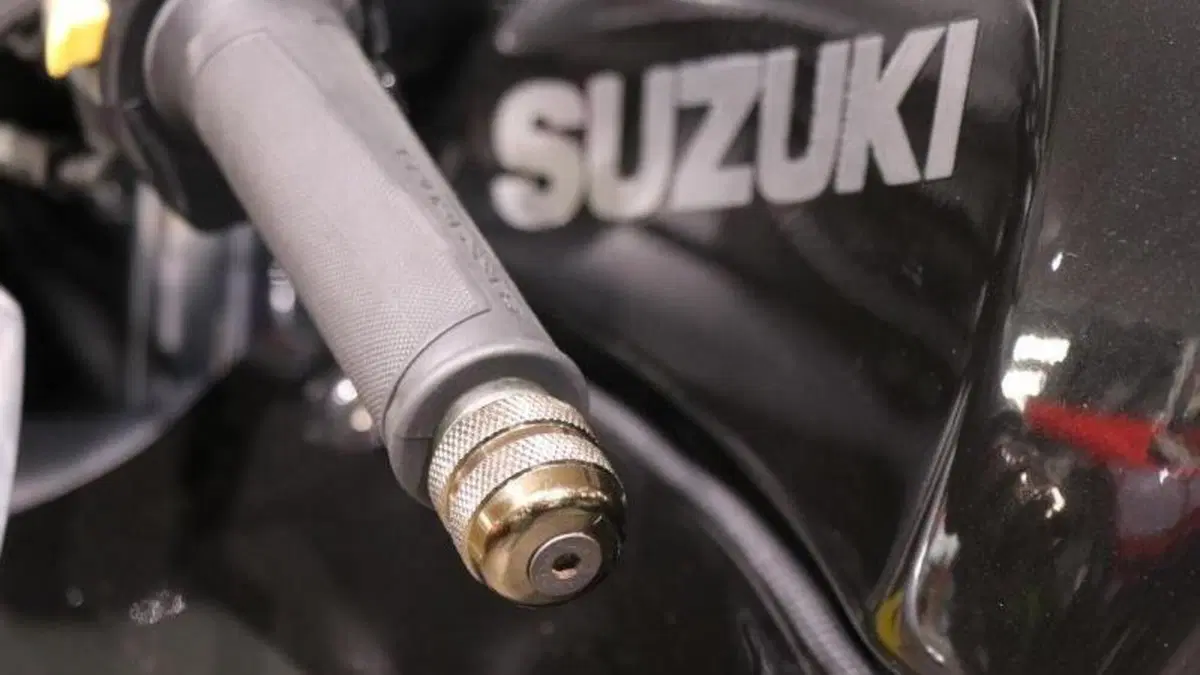 Suzuki GSX 750 F (1999 - 06)  (4)