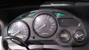 Suzuki GSX 750 F (1999 - 06)  (6)