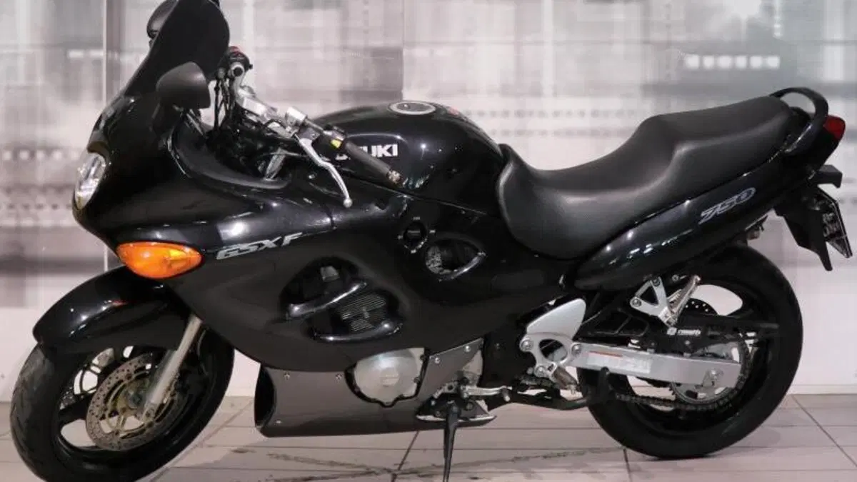 Suzuki GSX 750 F (1999 - 06)  (7)