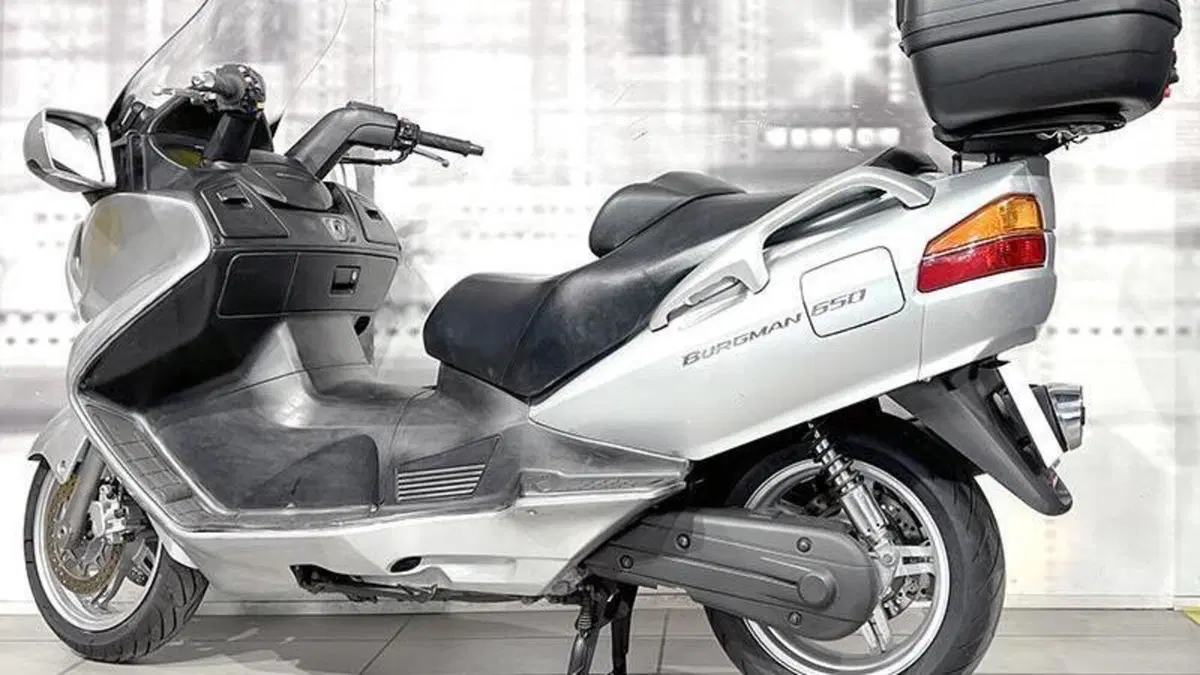 Suzuki Burgman AN 650 (2002 - 03)  (2)