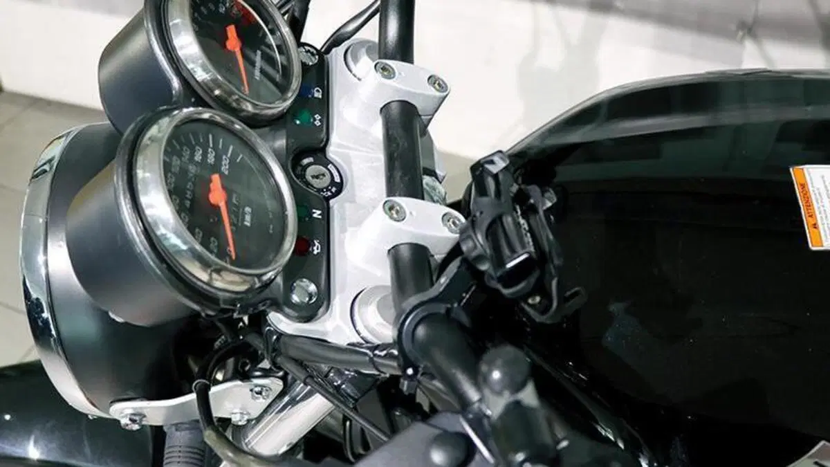 Suzuki GS 500 (2001 - 06)  (3)