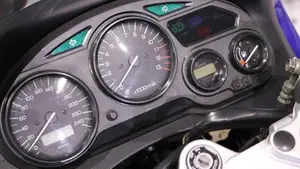 Suzuki GSX 600 F (1998- 05)  (5)