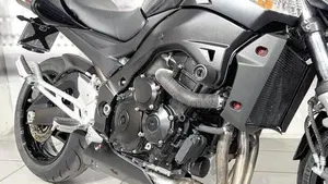 Suzuki GSR 600 (2006 - 11)  (4)