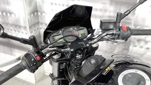 Suzuki GSR 600 (2006 - 11)  (6)