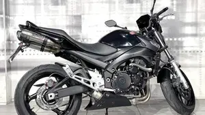 Suzuki GSR 600 (2006 - 11)  (8)