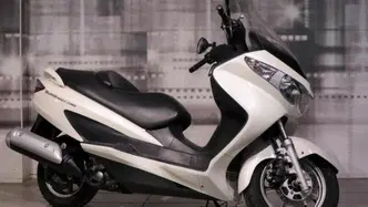 Suzuki Burgman UH 200 (2006 - 12) usata