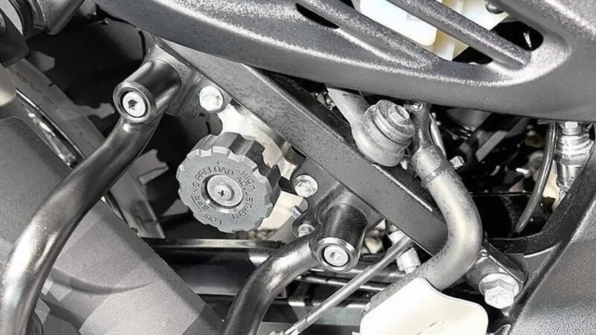 Suzuki V-Strom 650XT ABS (2015 - 17)  (5)