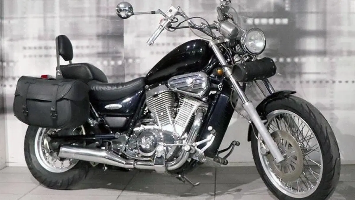 Suzuki VS 600 GLF Intruder (1996 - 98) 
