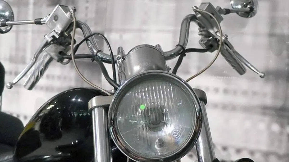 Suzuki VS 600 GLF Intruder (1996 - 98)  (3)
