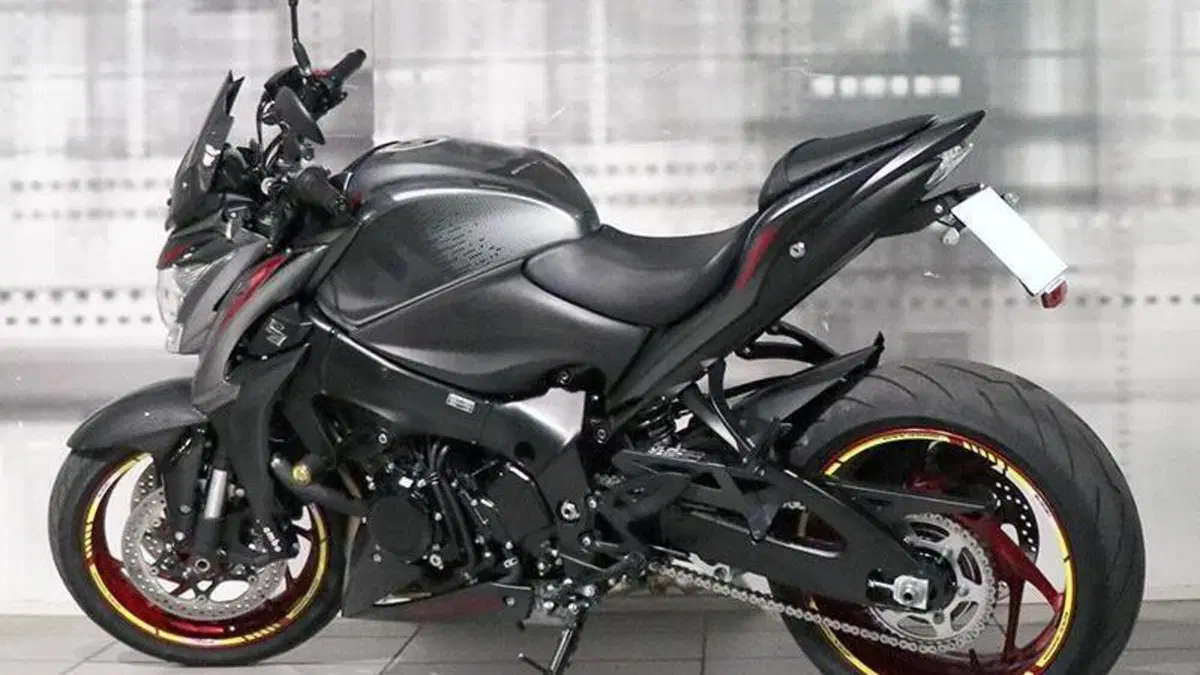 Suzuki GSX-S1000 ABS (2017 - 20)  (2)