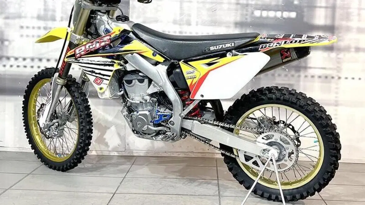 Suzuki RM 450 Z (2008 - 11)  (2)
