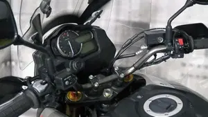 Suzuki V-Strom 1000 ABS (2014 - 17)  (6)