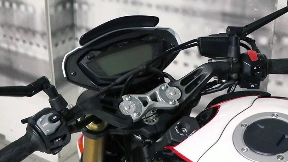Suzuki GSX-R1000 (2012 - 15)  (6)