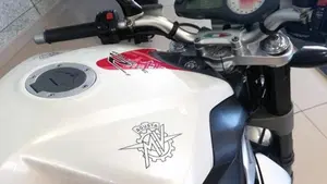 MV Agusta Brutale 910 R (2006 - 11)  (4)