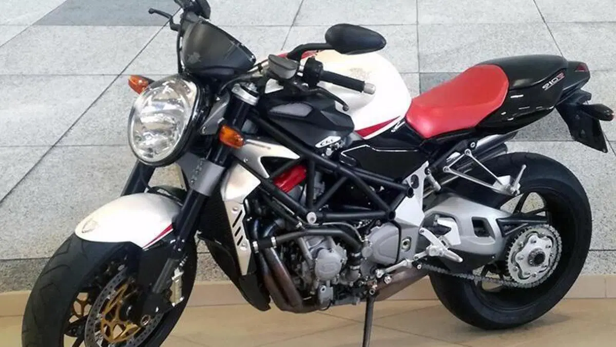 MV Agusta Brutale 910 R (2006 - 11)  (6)
