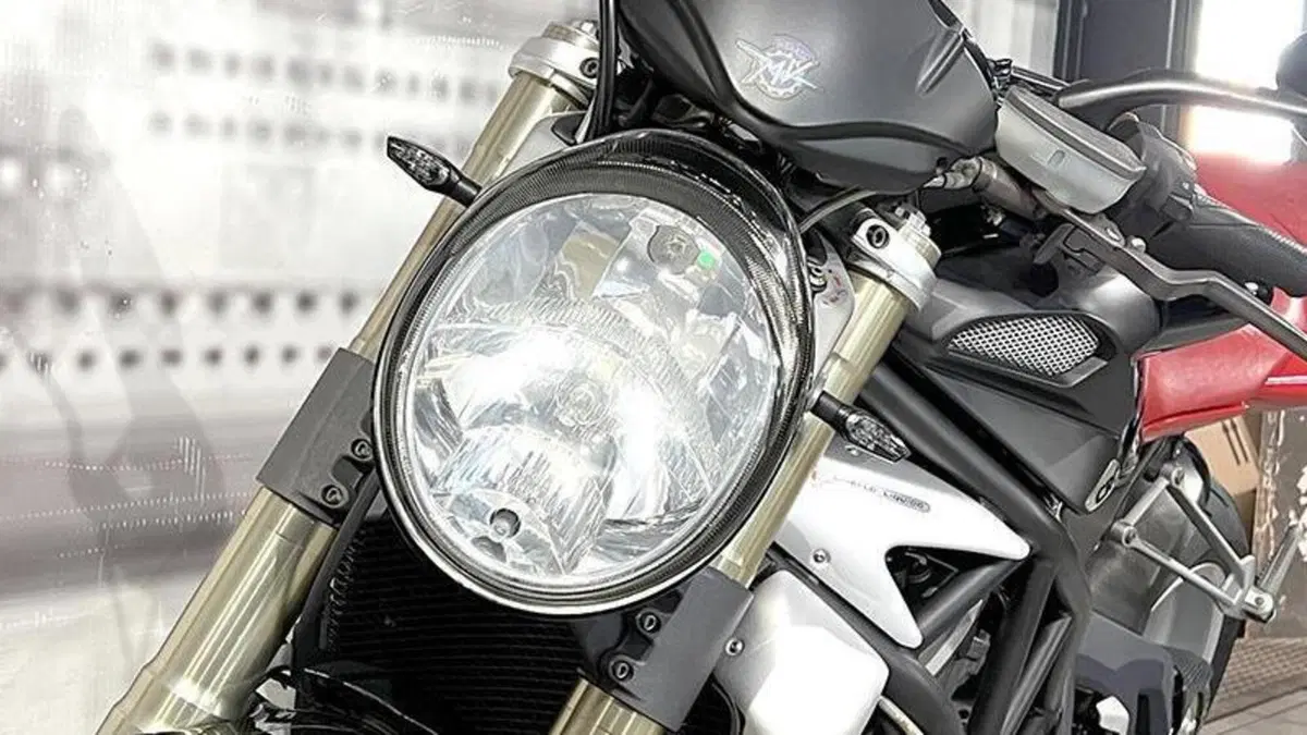 MV Agusta Brutale 910 S (2005 - 11)  (4)